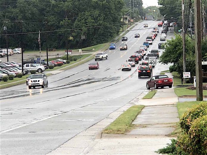 View looking south toward the old courthouse square on Ga. Highway 85 Fayetteville. The median is the center lane with yellow stripes. Photo/Cal Beverly.