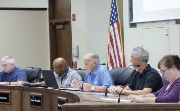 Peachtree City Planning Commission members listen to a presentation. Photo/Ben Nelms.