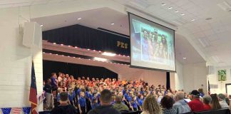 Peeples’ fifth grade chorus honors local veterans with a variety of musical selections. Photo/Fayette County School System.
