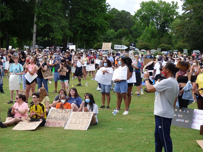 Rising MHS sophomore organizes June 7 protest for Black Lives Matter - The  Citizen