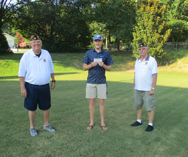 American Legion scholarship winner Tyler Munford, center, with grandfather Steve Cox of American Legion Post 105, at left, and Post 105 scholarship chairman David Niebes. Photo/Marilyn Munford.