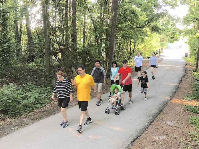 Piedmont Neurohospitalist Ernesto Fernandez, M.D., leads the Walk with a Doc in 2019. Photo/Piedmont Fayette Hospital.