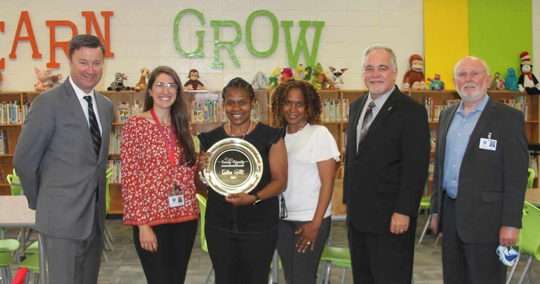 North Fayette Elem. honored with FamilyFriendly award The Citizen