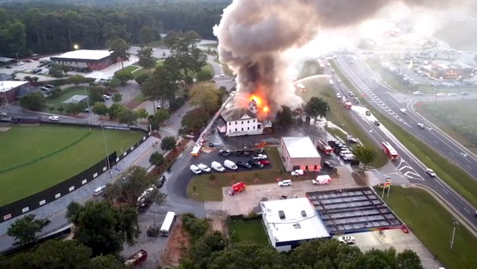 Fire destroys bakery in iconic structure on Hwy. 54 just west of Peachtree  City - The Citizen